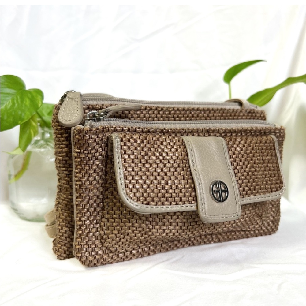 Giani Bernini Beige Leather Straw Crochet Wallet Wristlet Crossbody Mini Bag